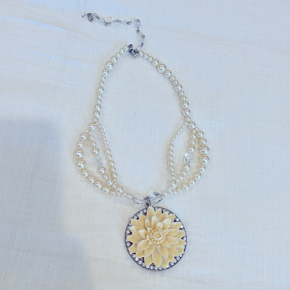 Tarina Tarantino pearl and crystal necklace with flower pendant